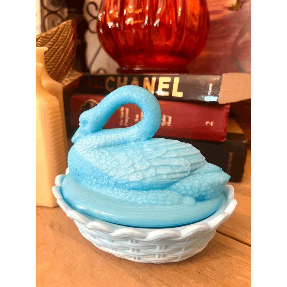Vintage Westmoreland Blue Milk Glass Raised Wing Swan Covered Dish - Picture 2 of 5